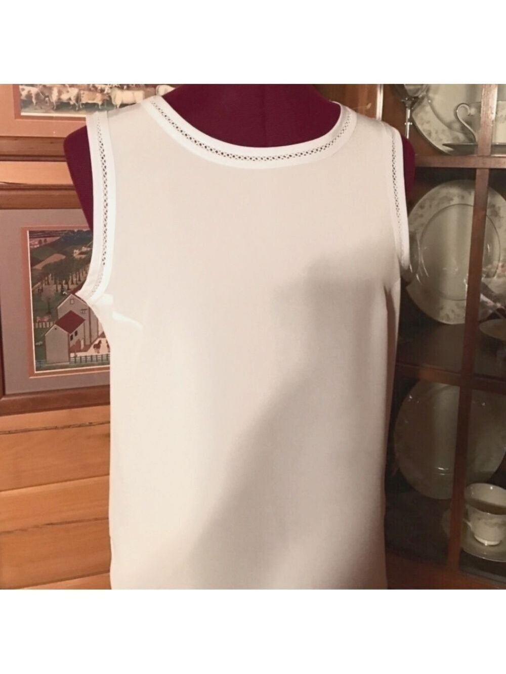 Karen Scott Sleeveless Top White Petite Small  NWOT  Karen Scott Petites